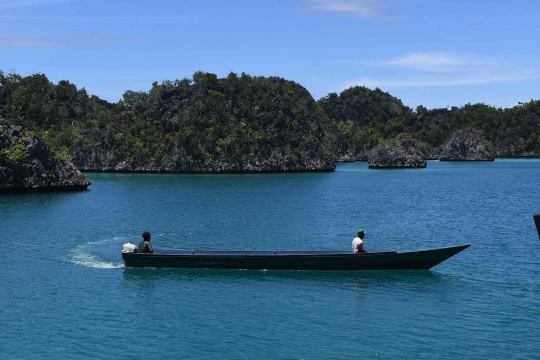 Redup kehidupan warga lokal di balik keindahan Raja Ampat