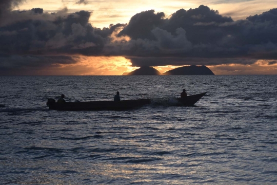 Redup kehidupan warga lokal di balik keindahan Raja Ampat