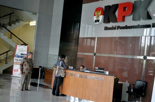 Terkait Korupsi Bakamla, Sekjen DPR diperiksa KPK