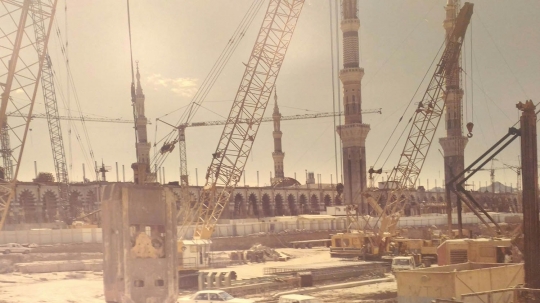 Melihat sejarah proyek perluasan besar-besaran Masjid Nabawi