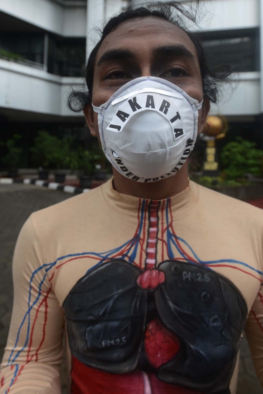 Aksi Greenpeace kampanyekan Jakarta bebas polusi