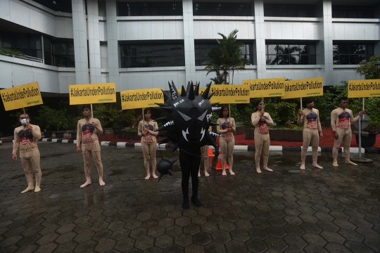 Aksi Greenpeace kampanyekan Jakarta bebas polusi