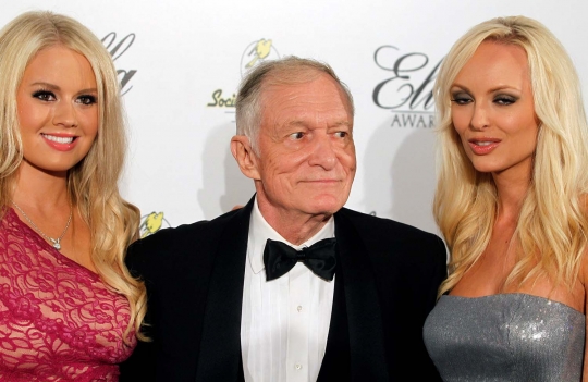 Mengenang gaya glamor Bos Playboy bersama model seksinya
