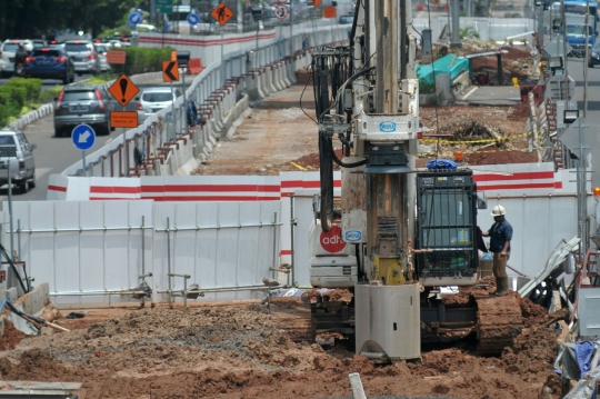 Menengok perkembangan proyek LRT Jabodebek yang telan dana triliunan rupiah