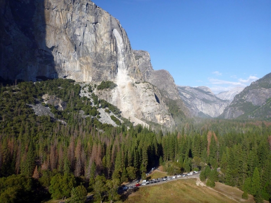 Kondisi tebing El Capitan usai longsor dan tewaskan pendaki