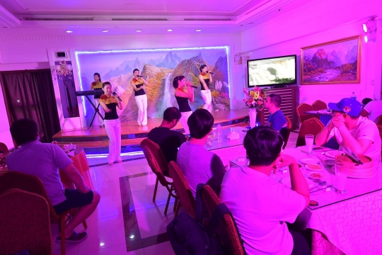 Geliat restoran Korea Utara warnai hiburan malam di Dubai