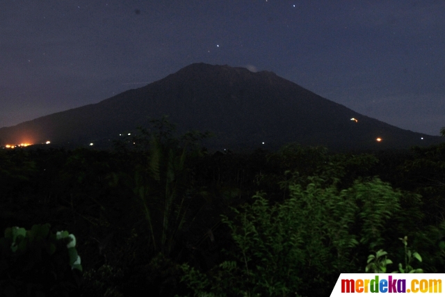 Menakjubkan 30 Pemandangan Gunung Malam Hari - Gambar ...