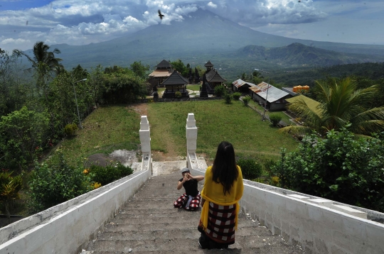 Status awas Gunung Agung diperkirakan pengaruhi kunjungan turis