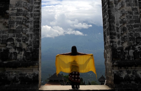 Status awas Gunung Agung diperkirakan pengaruhi kunjungan turis