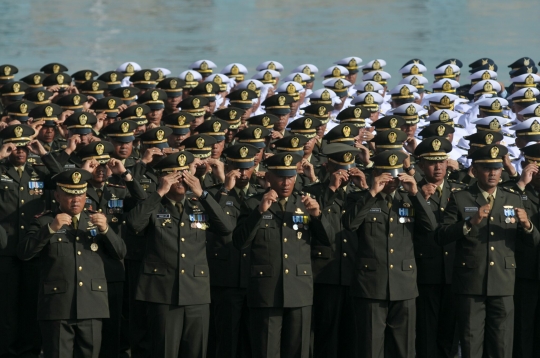 Atraksi berbahaya dan menegangkan prajurit di HUT TNI ke-72