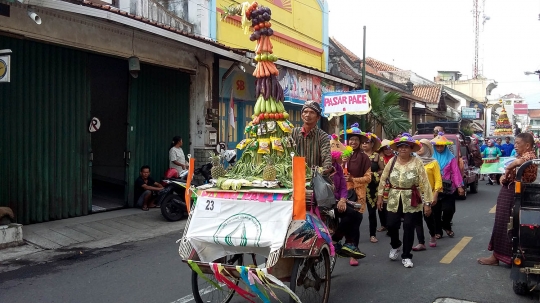 Meriahnya kirab Grebeg Pasar dari Beringharjo hingga Ngasem