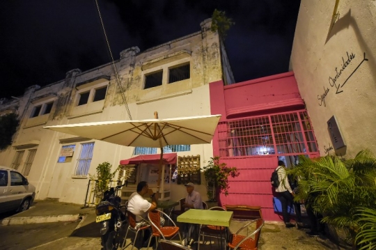 Mengunjungi restoran di dalam penjara wanita Kolombia