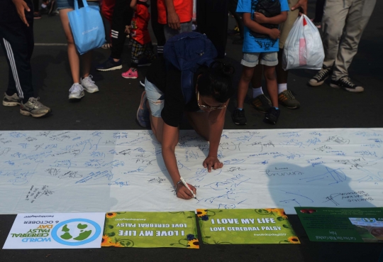 Penyandang disabilitas peringati Cerebral Palsy Day di Bundaran HI