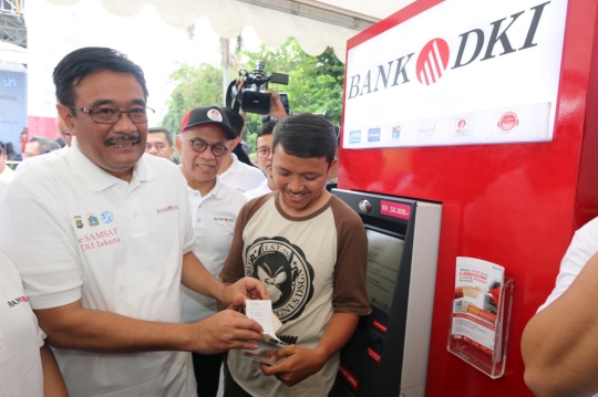 Djarot resmikan perluasan pembayaran e-Samsat DKI Jakarta