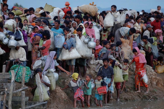Gelombang ribuan pengungsi Rohingya tembus perbatasan Myanmar-Bangladesh