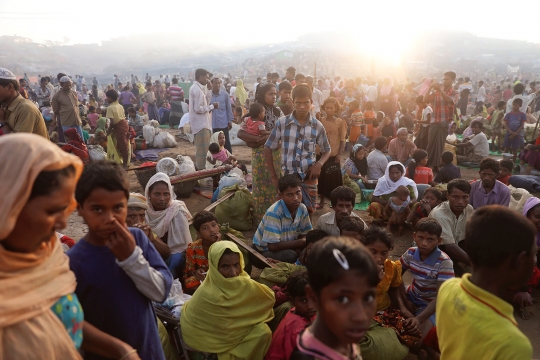 Tangis wanita Rohingya belum makan selama tiga hari