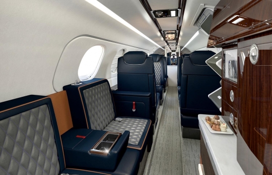 Intip kemewahan Embraer Phenom 300E, jet penuh fasilitas hiburan berteknologi