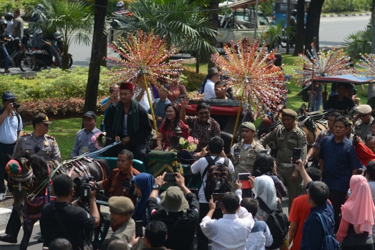 Naik kereta kencana, Djarot tinggalkan Balai Kota