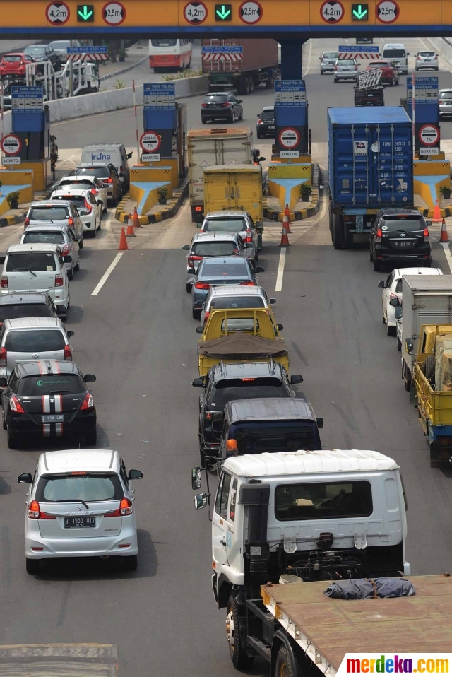 Foto Mulai hari ini pembelian e money di gerbang tol  