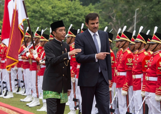 Hangatnya sambutan Jokowi untuk Emir Qatar di Istana Bogor