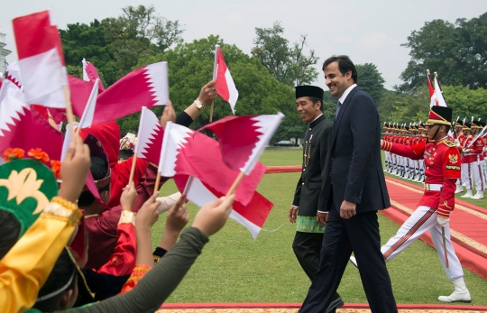 Hangatnya sambutan Jokowi untuk Emir Qatar di Istana Bogor