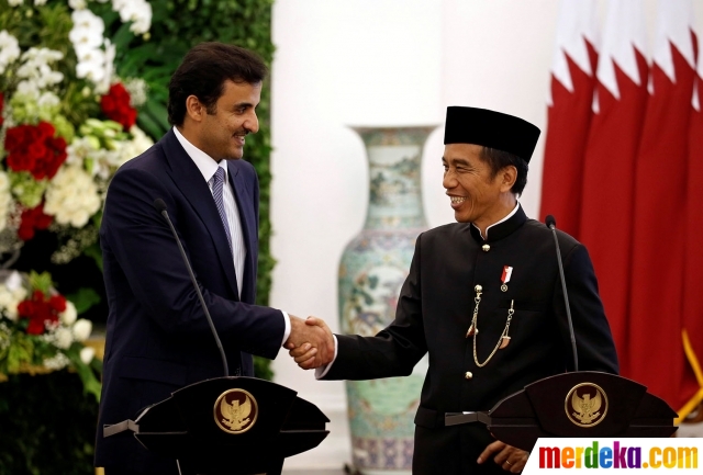Foto Hangatnya sambutan Jokowi untuk Emir Qatar di Foto Hangatnya sambutan Jokowi untuk Emir Qatar di