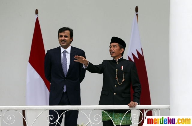 Foto Hangatnya sambutan Jokowi untuk Emir Qatar di Foto Hangatnya sambutan Jokowi untuk Emir Qatar di