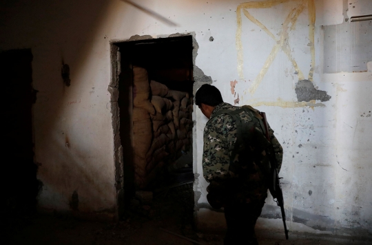 Ini penampakan bunker tersembunyi ISIS di Raqqa