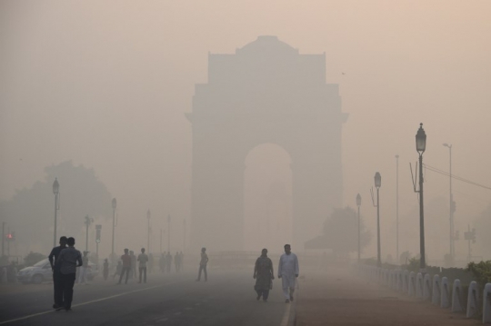 Parahnya polusi udara selimuti India usai Festival Diwali