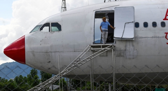 Bangkai pesawat Tuskish Airlines disulap jadi museum penerbangan di Nepal