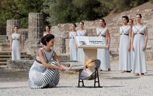 Aksi wanita-wanita cantik Yunani dalam gladi resik Olimpiade Pyeongchang 2018