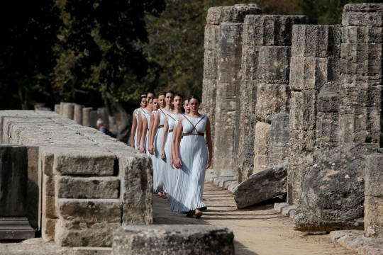 Aksi wanita-wanita cantik Yunani dalam gladi resik Olimpiade Pyeongchang 2018