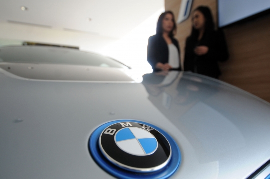 Hari Listrik Nasional, BMW perkenalkan mobil elektrik ramah lingkungan