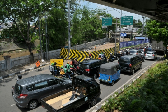 Imbas proyek Double Double Track, Jalan Tambak ditutup hingga 7 Januari