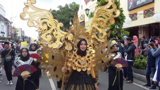 Kemeriahan Grebeg Santri di Malioboro