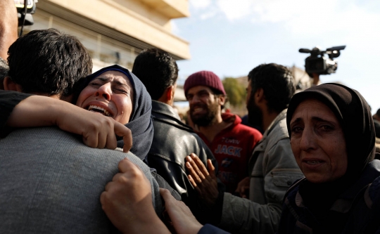 Tangis haru keluarga sambut kepulangan tawanan ISIS
