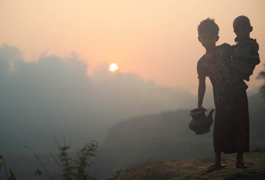 Menghayati sunrise di kamp pengungsi Rohingya