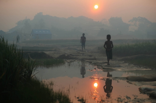 Menghayati sunrise di kamp pengungsi Rohingya