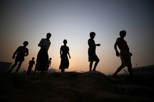 Menghayati sunrise di kamp pengungsi Rohingya