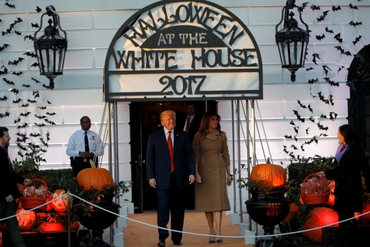 Melihat cara Trump rayakan Halloween di Gedung Putih