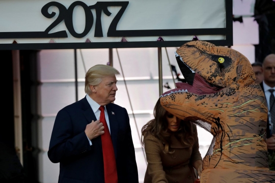 Melihat cara Trump rayakan Halloween di Gedung Putih