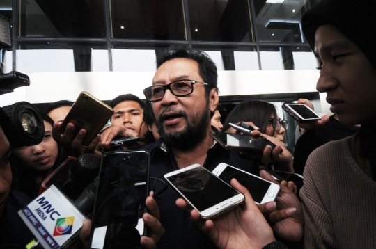 KPK periksa politisi Golkar Yorrys Raweyai terkait kasus merintangi penyidikan e-KTP