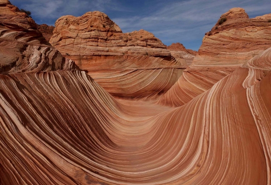 Menapaki keindahan hamparan bukit bergaris The Wave