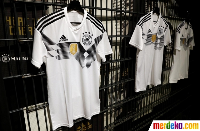 Foto Ini desain jersey  terbaru  Timnas  Jerman  untuk Piala 