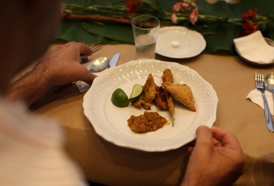 Mengunjungi restoran khusus tunawisma di Brasil