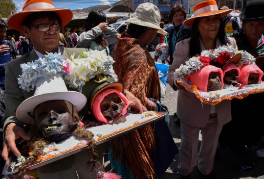 Dia de Los Natitas, ritual di Bolivia yang bikin merinding