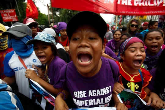 Demo anti-Trump di Filipina berujung bentrok