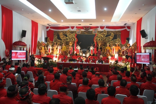 PDIP usung I Wayan Koster-Cok Oka Arthadan di Pilgub Bali