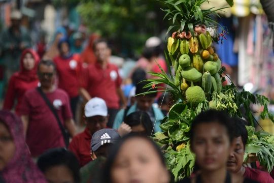 Kemeriahan warga Kampung Krapu rayakan karnaval Kali Ciliwung