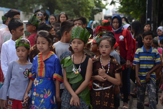 Kemeriahan warga Kampung Krapu rayakan karnaval Kali Ciliwung